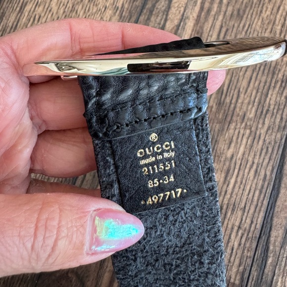 Gucci Authentic Heart Buckle Belt IT SZ 85/34 Black Gold - Picture 9 of 14